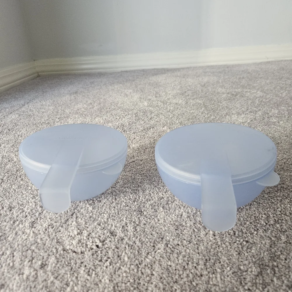 Tupperware Onion Container Keeper - Picture 1 of 5